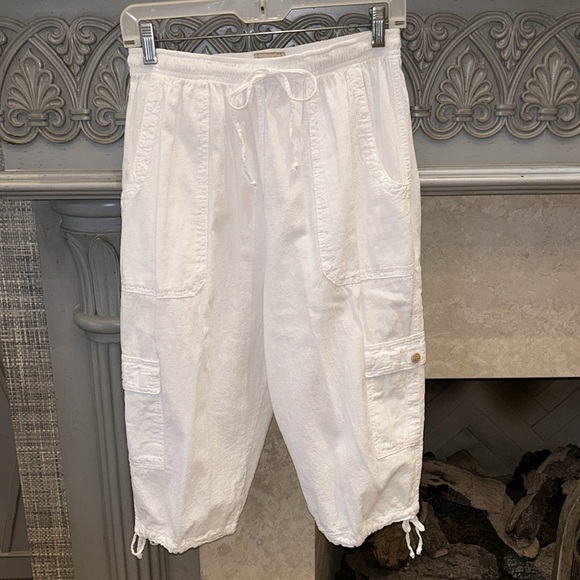 Frama’z White Cotton Capris - Picture 1 of 12